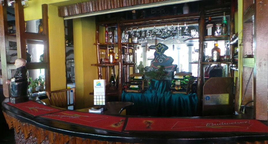 Mike's Place, Goa 3